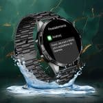 Smartwatch z powiadomieniem na ekranie, wodoodporność, nowoczesny design. Smartwatch z powiadomieniem, wodoodporny i stylowy, idealny dla miłośników nowoczesnych gadżetów.