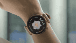 Smartwatch IWatches z funkcją pogodową i eleganckim designem Smartwatch IWatches z wyświetlaczem pokazującym pogodę i datę, idealny do codziennego użytku.