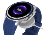 Smartwatch z funkcją ładowania bezprzewodowego i wyświetlaczem pokazującym 100% naładowania baterii.